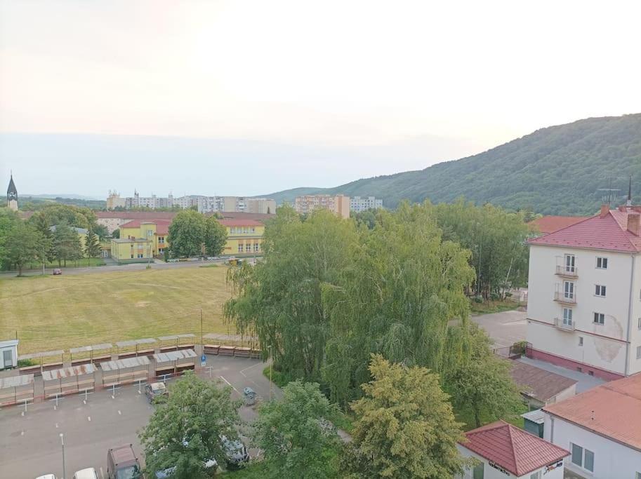Byt V Centre Mesta Szinna Kültér fotó